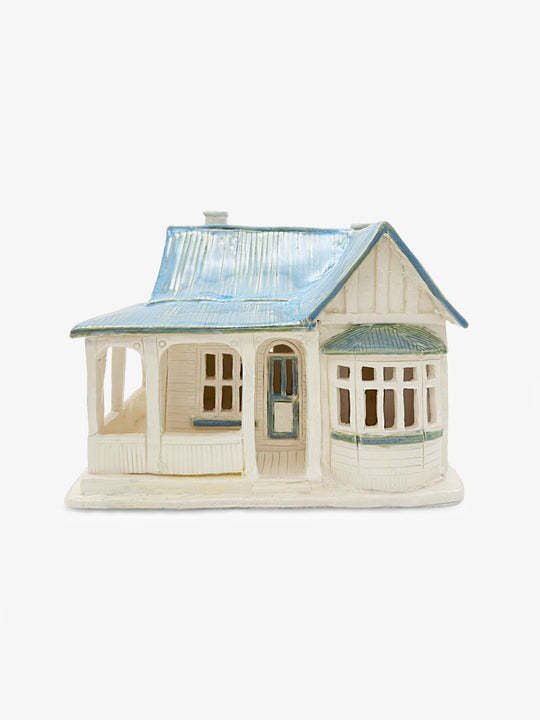 1800s Bay Window Bungalow