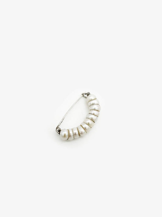 Huhu Brooch