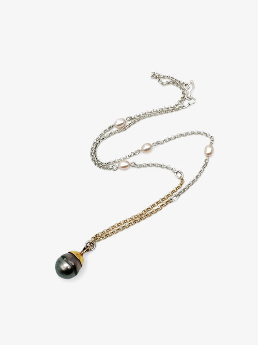 Raro Pearl Necklace