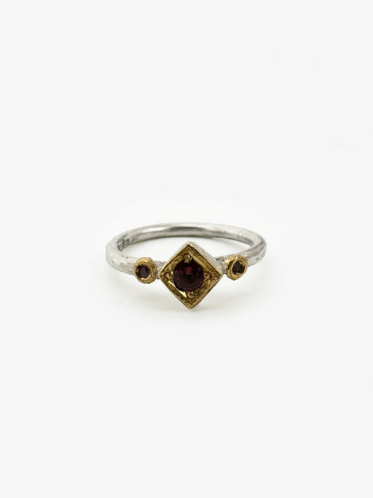 Sapphire Kite Ring (PB547)