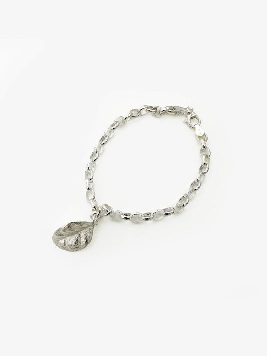 Ramarama Leaf Charm Bracelet (SD261)