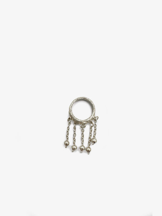 Chain Ring by Sarah Thomas