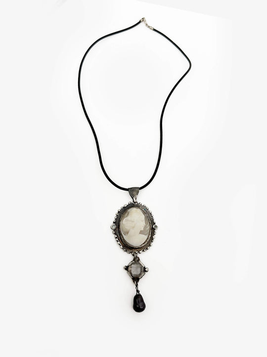 Cameo Necklace (ST85)