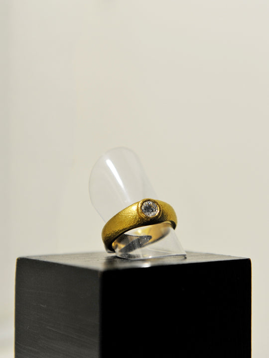 Gold Ring with Diamond